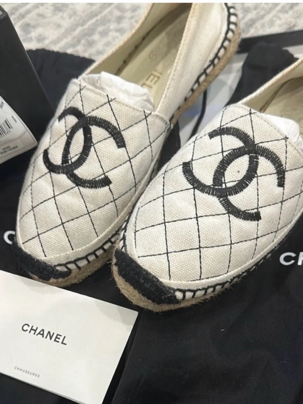 Authentic CHANEL Flats Cream Canvas Espadrille (only wore twice)